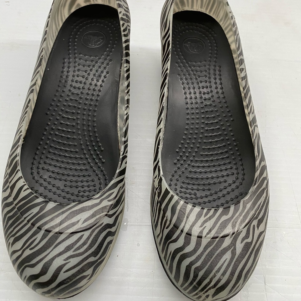 Crocs zebra print wedges W8